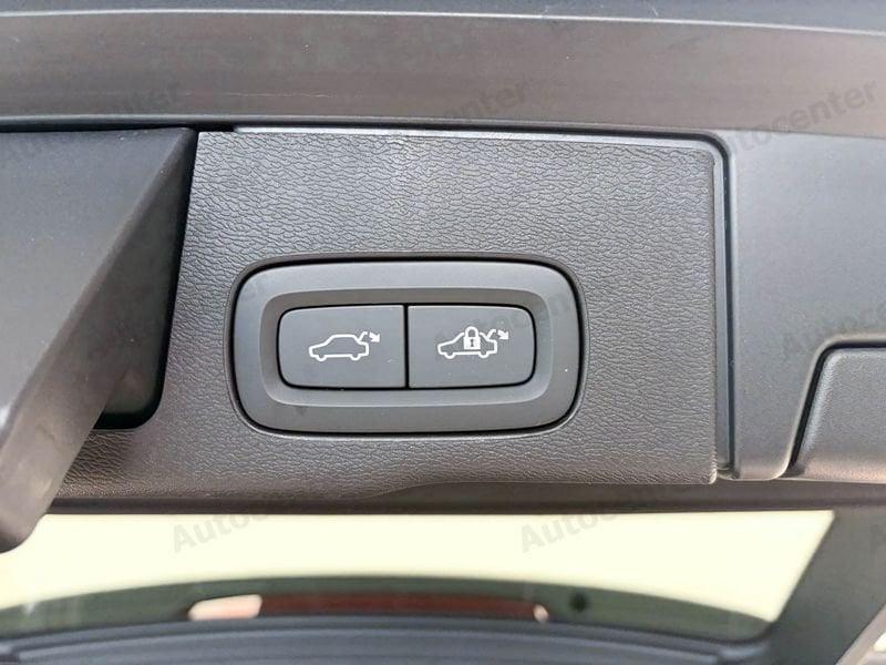 Volvo XC60 T6 PLUG IN PHEV CORE AWD AUT