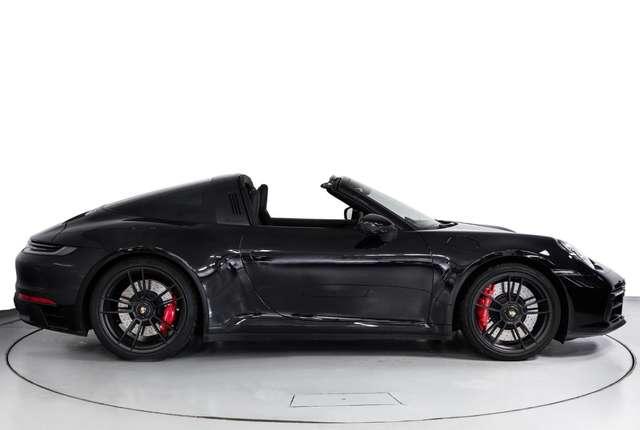 Porsche 992 911 TARGA 4 GTS BLACK ASSE POSTERIORE STERZANTE