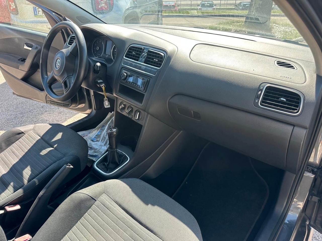 Volkswagen Polo 1.4 5 porte Highline NEOPATENTATI