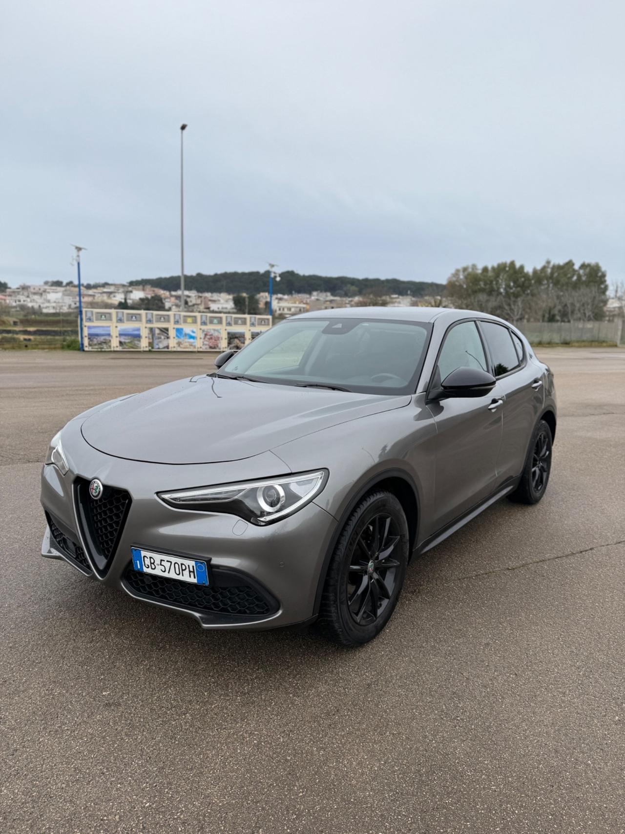 Alfa Romeo Stelvio 2.2 Turbodiesel 160 CV AT8 RWD Business