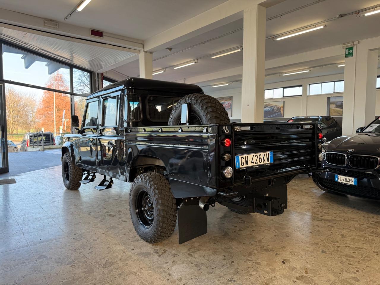 Land Rover Defender 110 2.4 TD4 CrewCab SE 12/2008 Pick-up