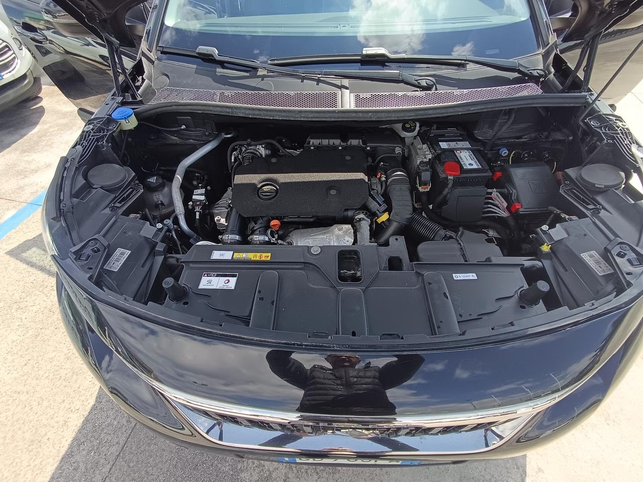 Peugeot 3008 BlueHDi 130 S&S EAT8 Business