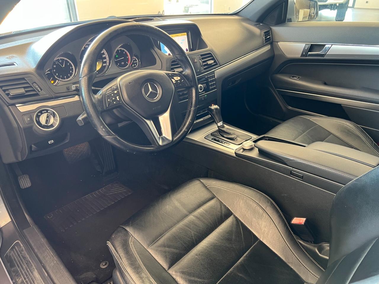 Mercedes-benz E 220 CDI Coupé BlueEFFICIENCY Executive