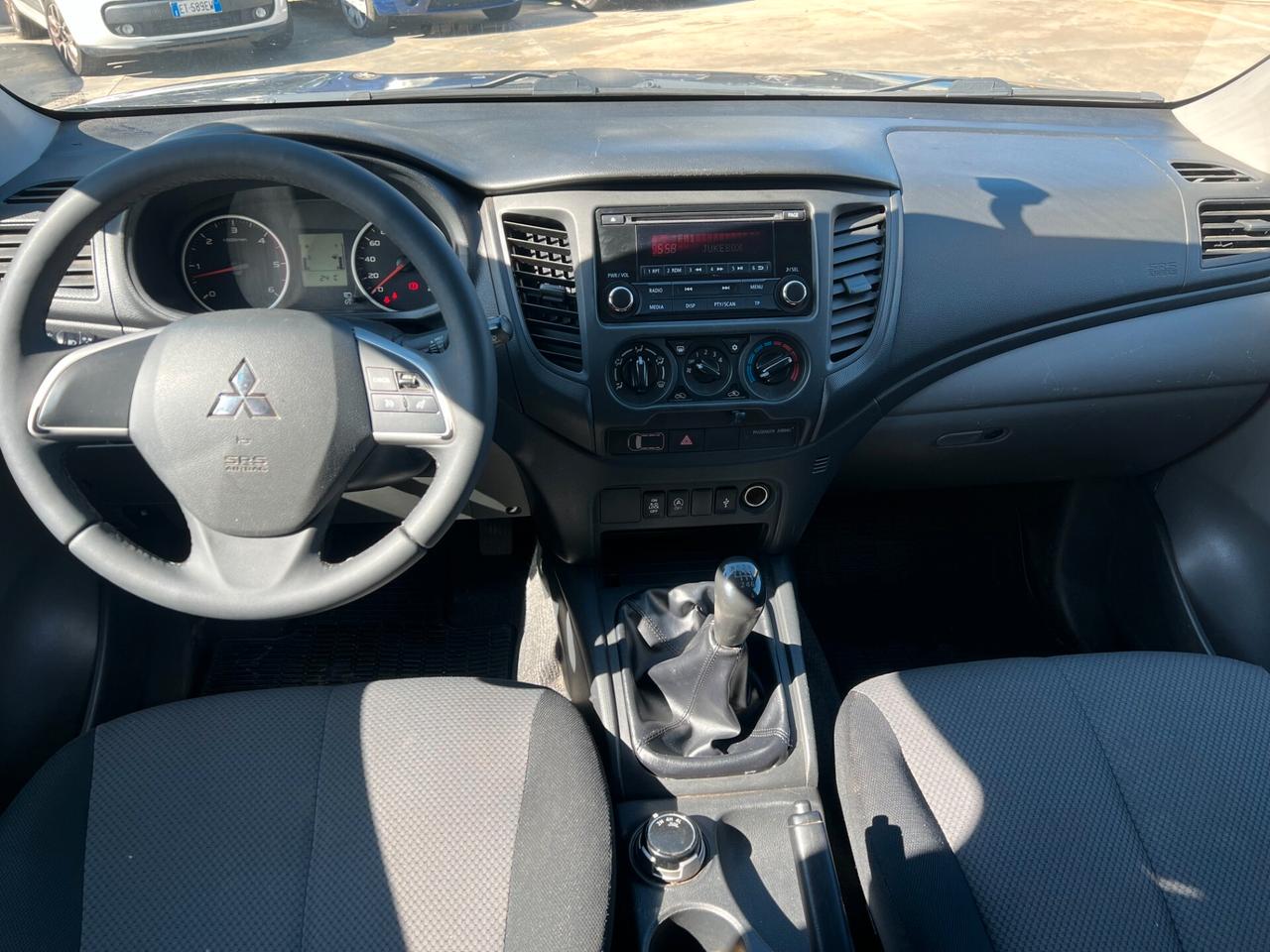 Mitsubishi L200 2.4 DI-D/154CV Club Cab Inform