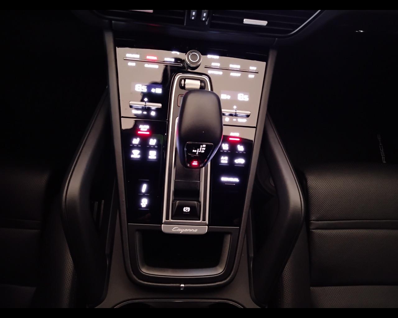 PORSCHE Cayenne Coupe 2019 - Cayenne Coupe 3.0 e-hybrid 5p.ti tiptro
