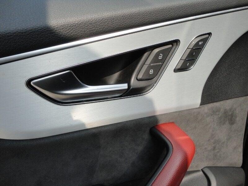 Audi Q8 SQ8 TDI quattro tiptronic sport attitude