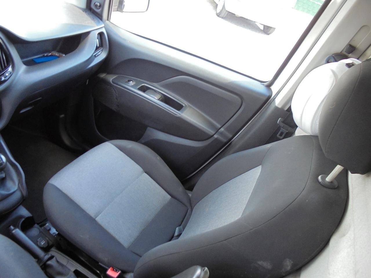 Fiat Doblò MAXI 1.4 T-Jet Natural Power PL-TN Cargo Maxi Lamierato SX