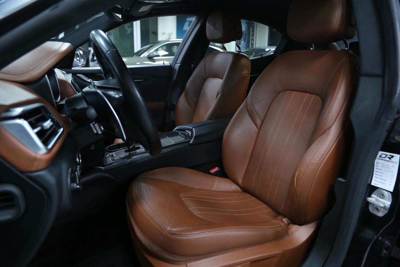 Maserati Ghibili V6 250cv Diesel auto