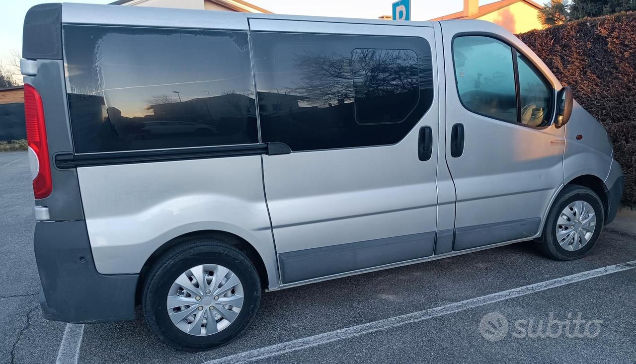 Opel Vivaro 9 posti