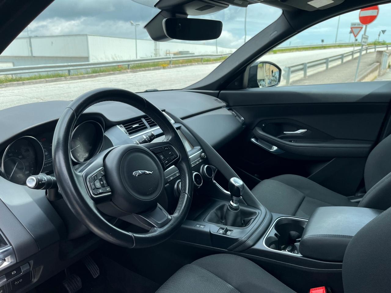 Jaguar E-Pace 2.0D 150 CV R-Dynamic