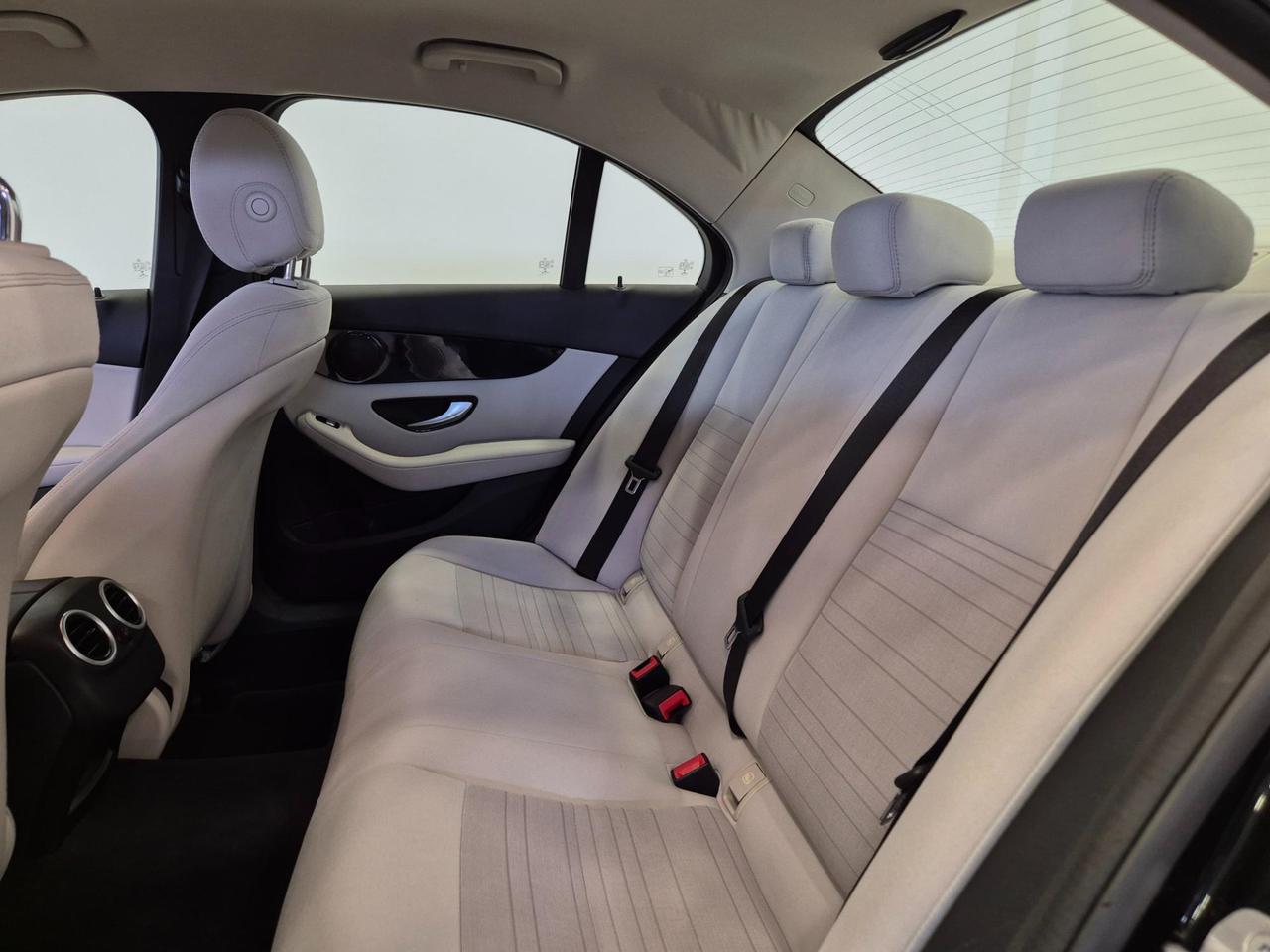 MERCEDES-BENZ C 180 d Executive