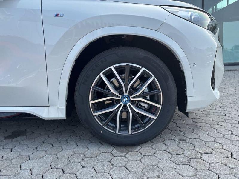 BMW iX1 eDrive20 M Sport