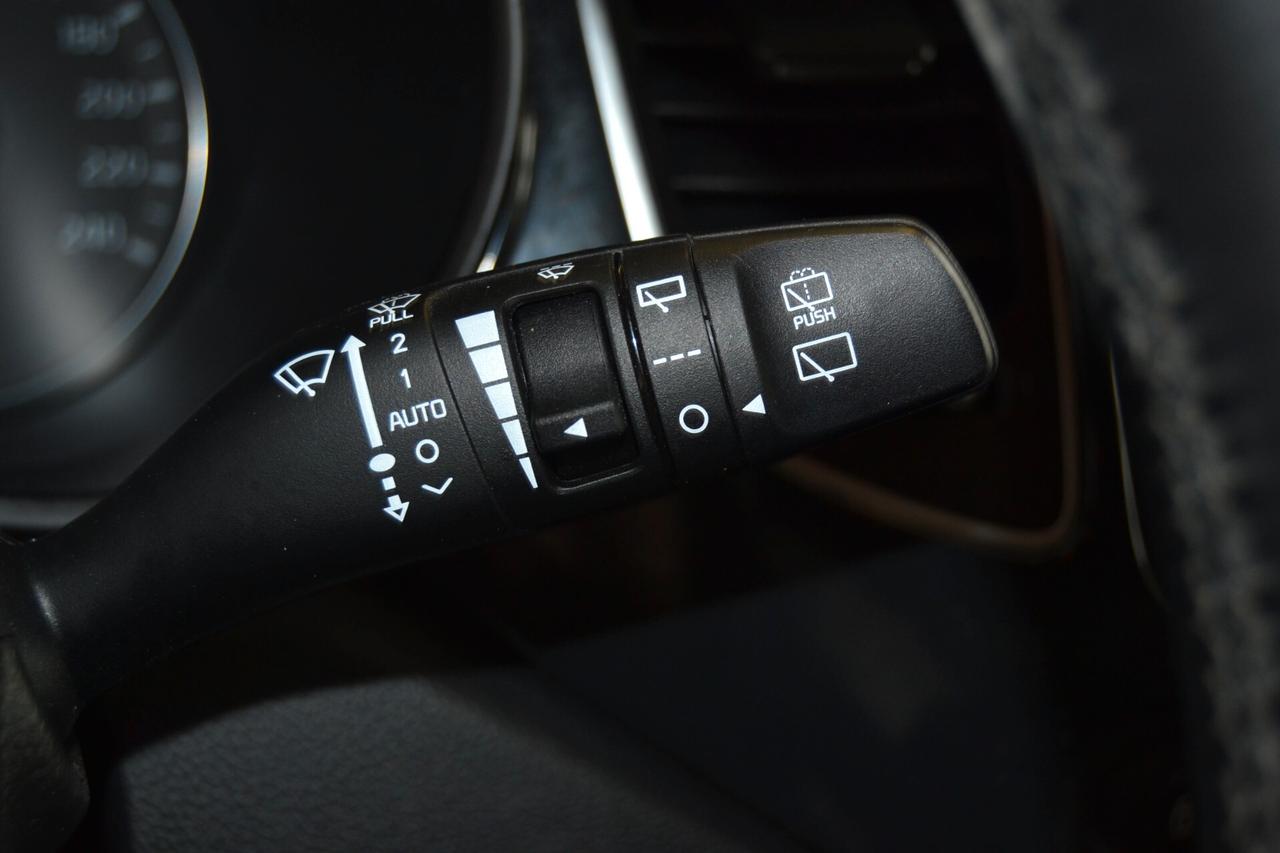 Kia Carens 1.7 CRDi 115 CV Class UniPro/KmDoc/Cruise