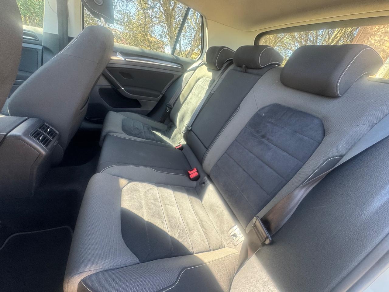 Volkswagen Golf 2.0 TDI DSG 5p. Highline BlueMotion Technology