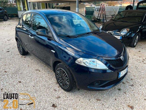 Lancia Ypsilon PLATINUM