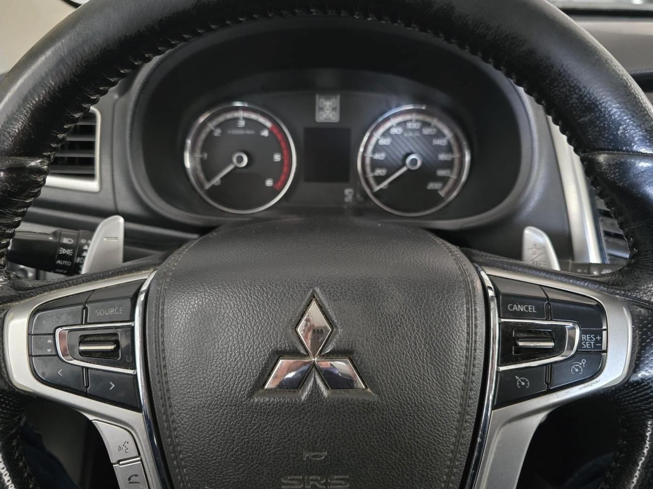 Mitsubishi L200 2.4 DI-D/181CV Double Cab Intense Hp Mivec SDA