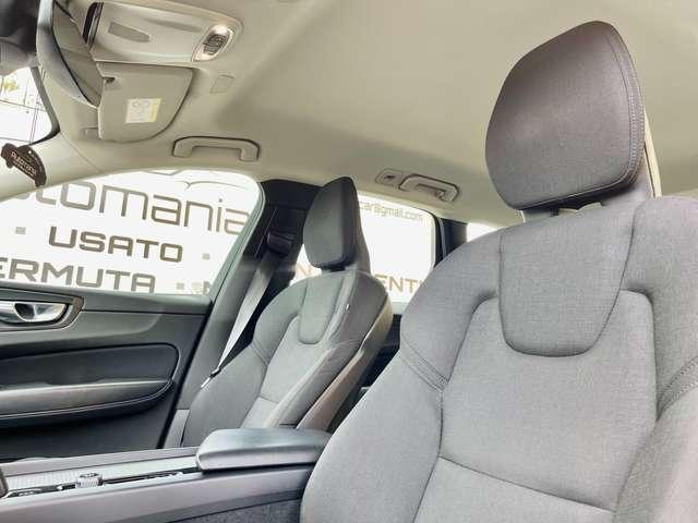 Volvo XC60 b4 Momentum AWD PREZZOREALE\KMCERTIFICATI\IVAESPOS