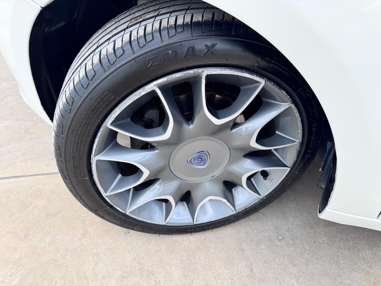 Lancia Ypsilon 1.3 MJT 16V 95 CV 5 porte S&S Platinum