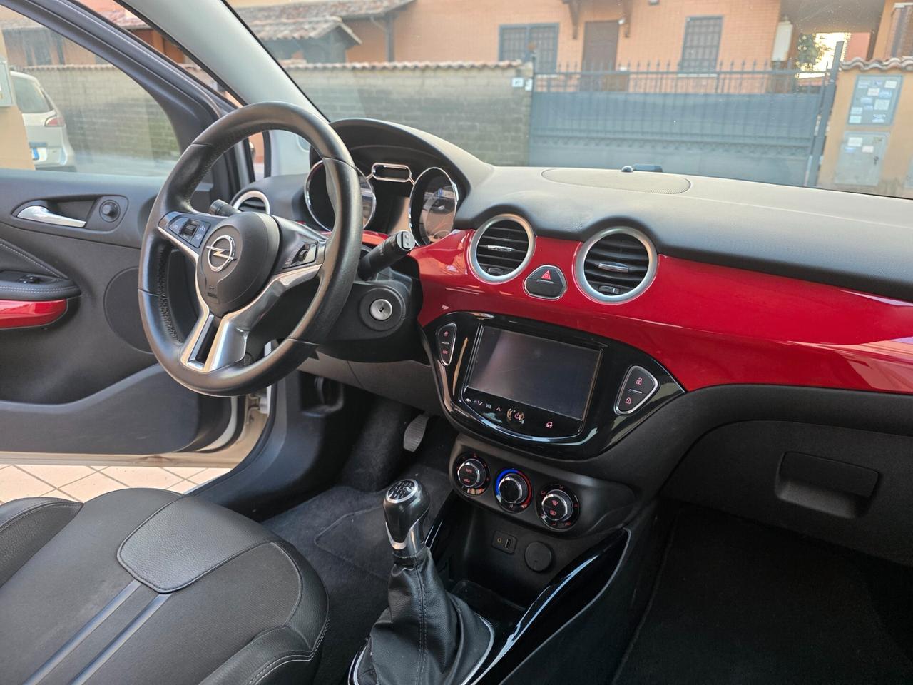 Opel Adam 1.2 70 CV Glam