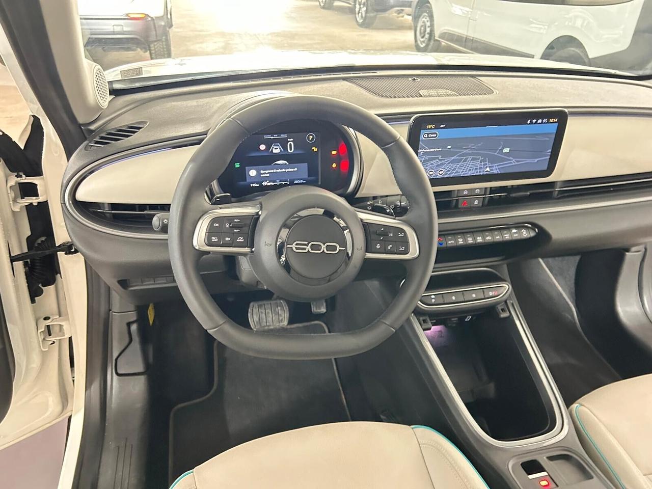 Fiat 600 Hybrid 100 CV DCT MHEV La Prima