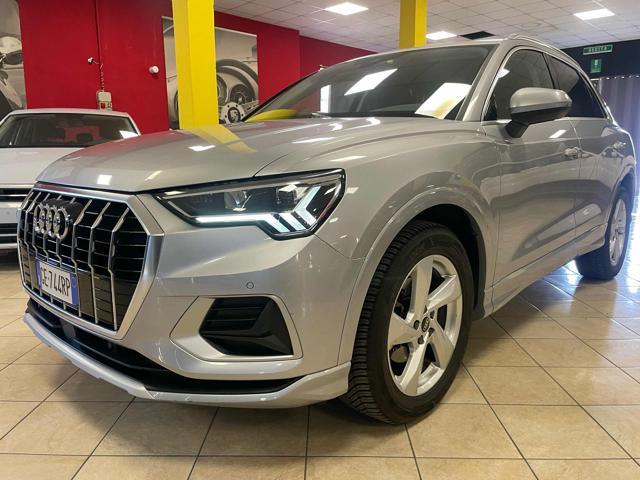 AUDI Q3 35 TDI S tronic Business Advanced