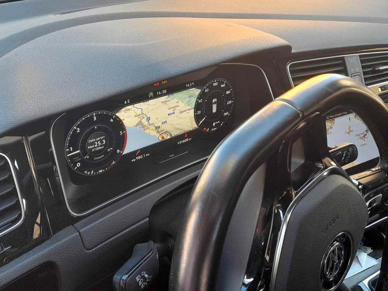 Volkswagen Golf Variant 1.6 TDI 115CV Executive (Finanziabile)