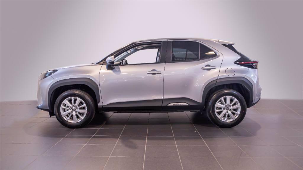 TOYOTA Yaris Cross 1.5h Business fwd 116cv e-cvt del 2024