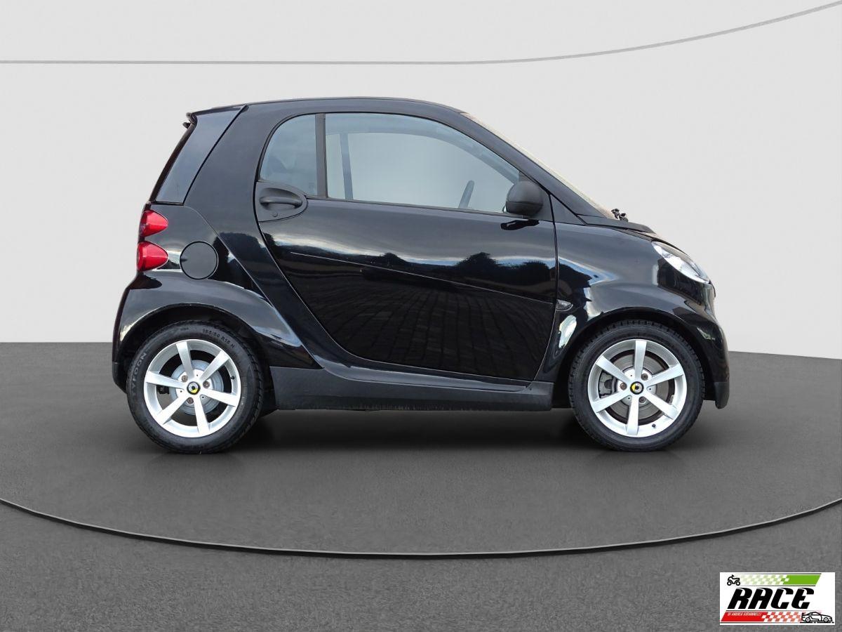 SMART - Fortwo - 1000 52 kW MHD coupé passion