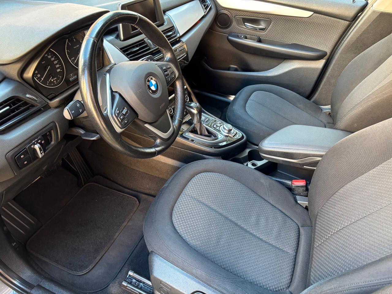 Bmw 2er Active Tourer 220d xDrive Luxury aut. - 7 POSTI - 4X4