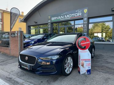 Jaguar XE 2.0 D 180 CV aut. R-Dynamic SE