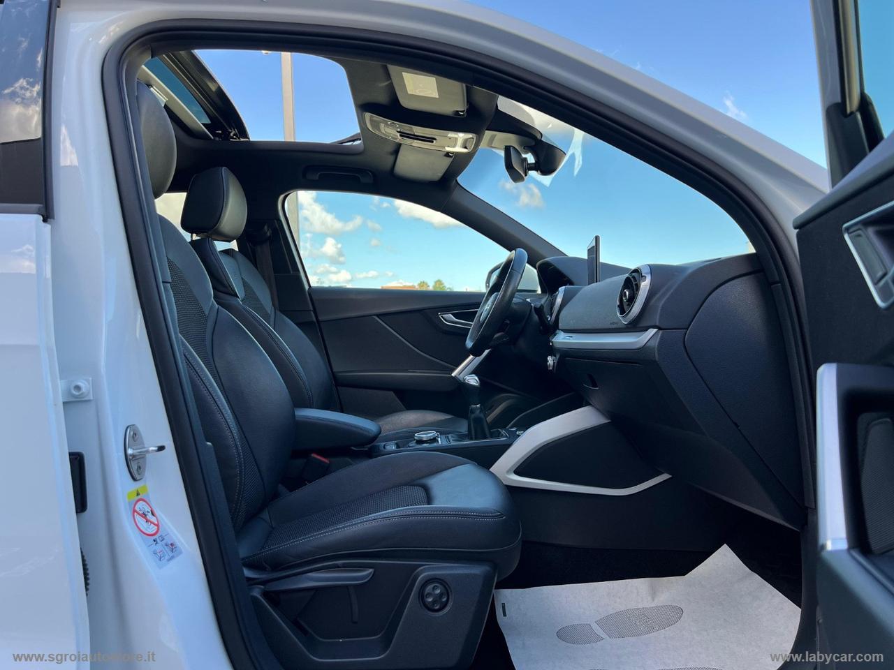 AUDI Q2 30 TDI S line Edition