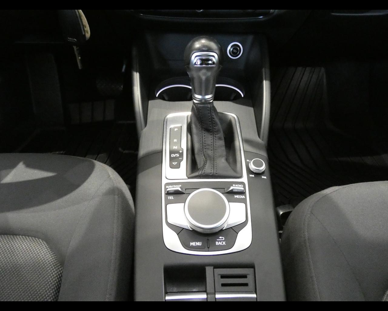 AUDI A3 3ª serie - A3 SPB 30 TDI S tronic Admired
