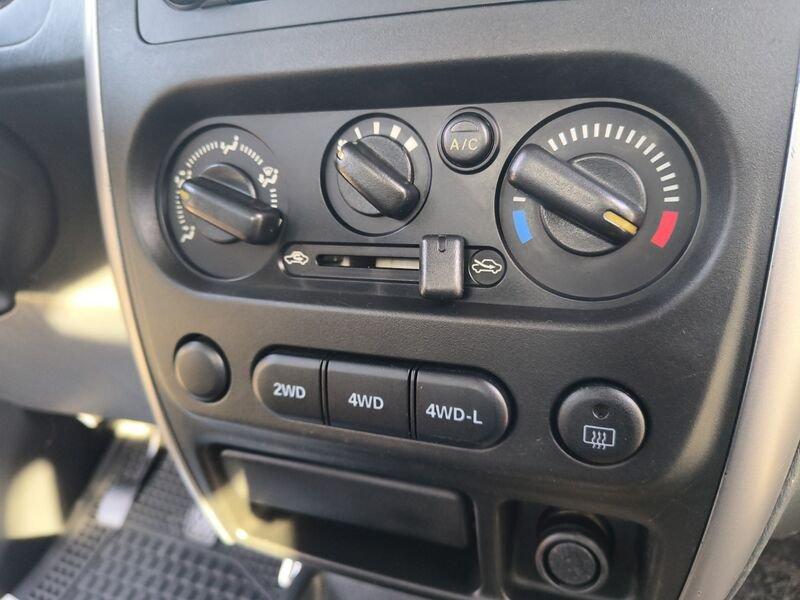 Suzuki Jimny Jimny 1.3i 16V cat 4WD JLX