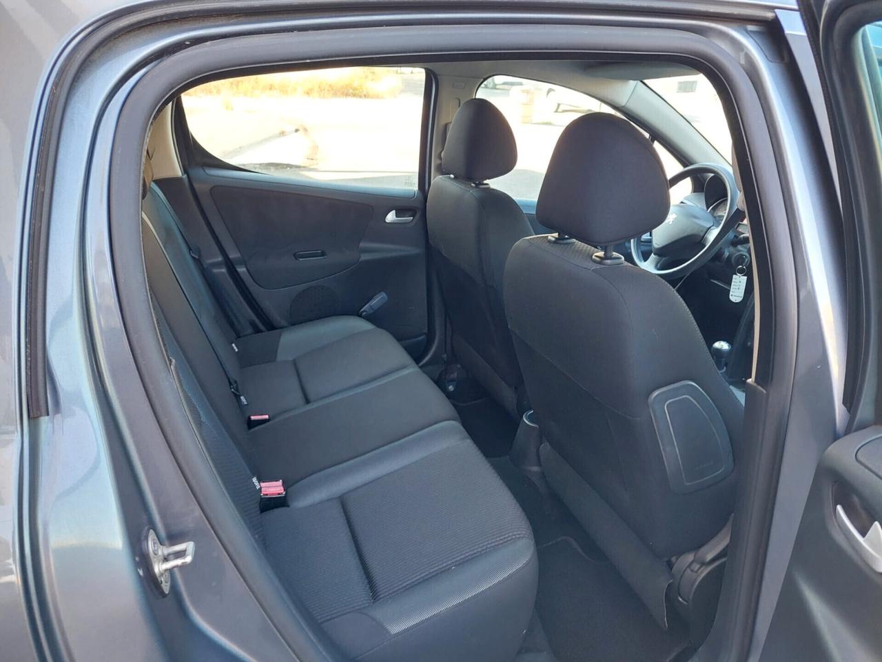 Peugeot 207 1.4 8V 75CV 5p. X Line solo 130 mila km