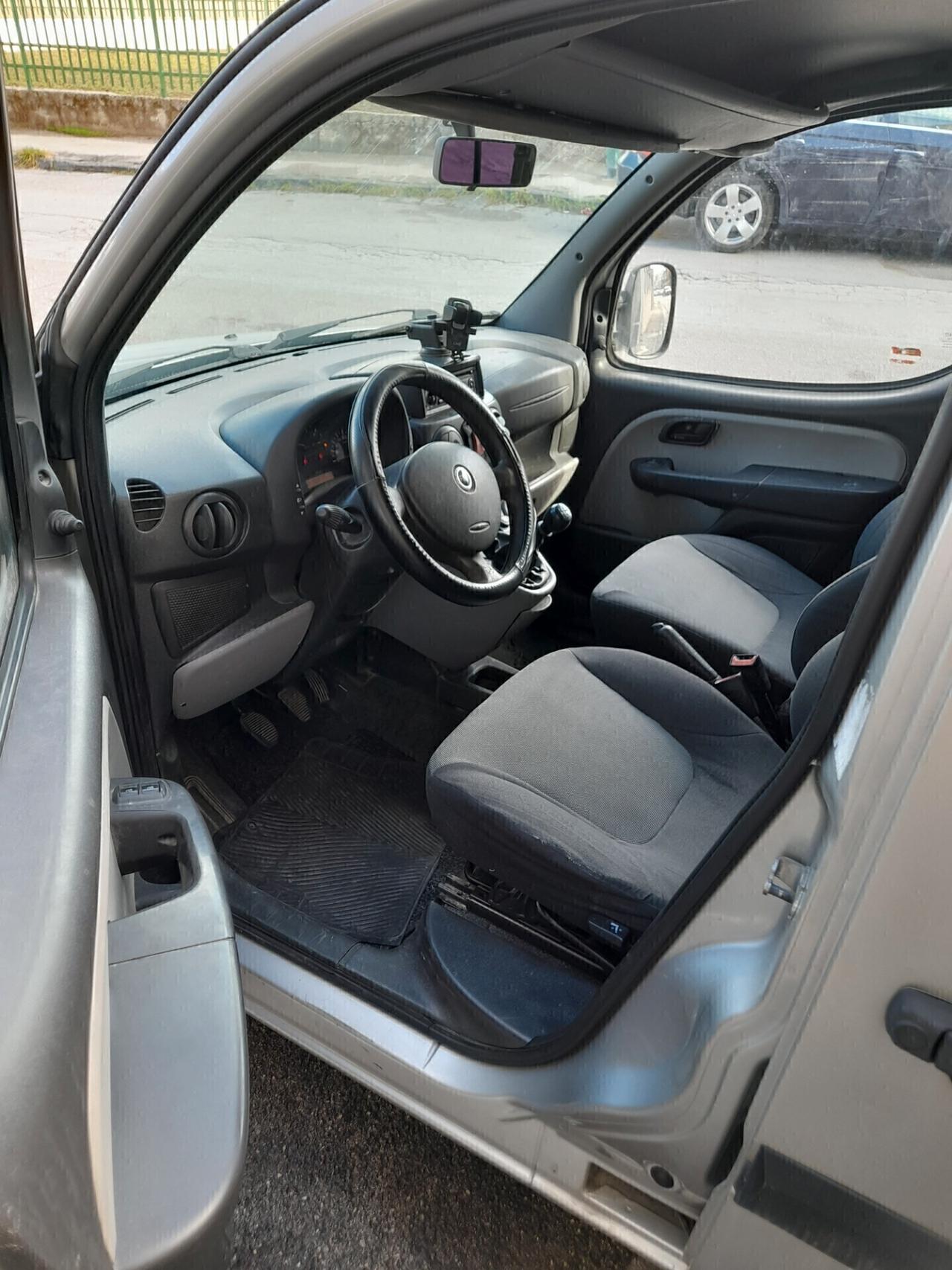 Fiat Doblo Doblò 1.6 16V Natural Power Active