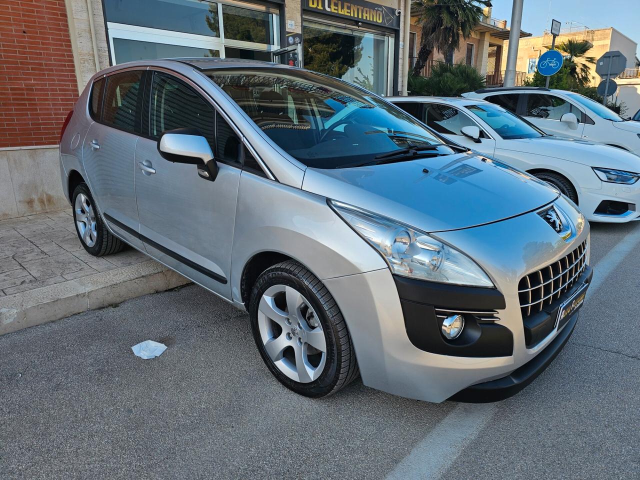 PEUGEOT 3008 1.6 HDI 115CV BUSINESS AUTO