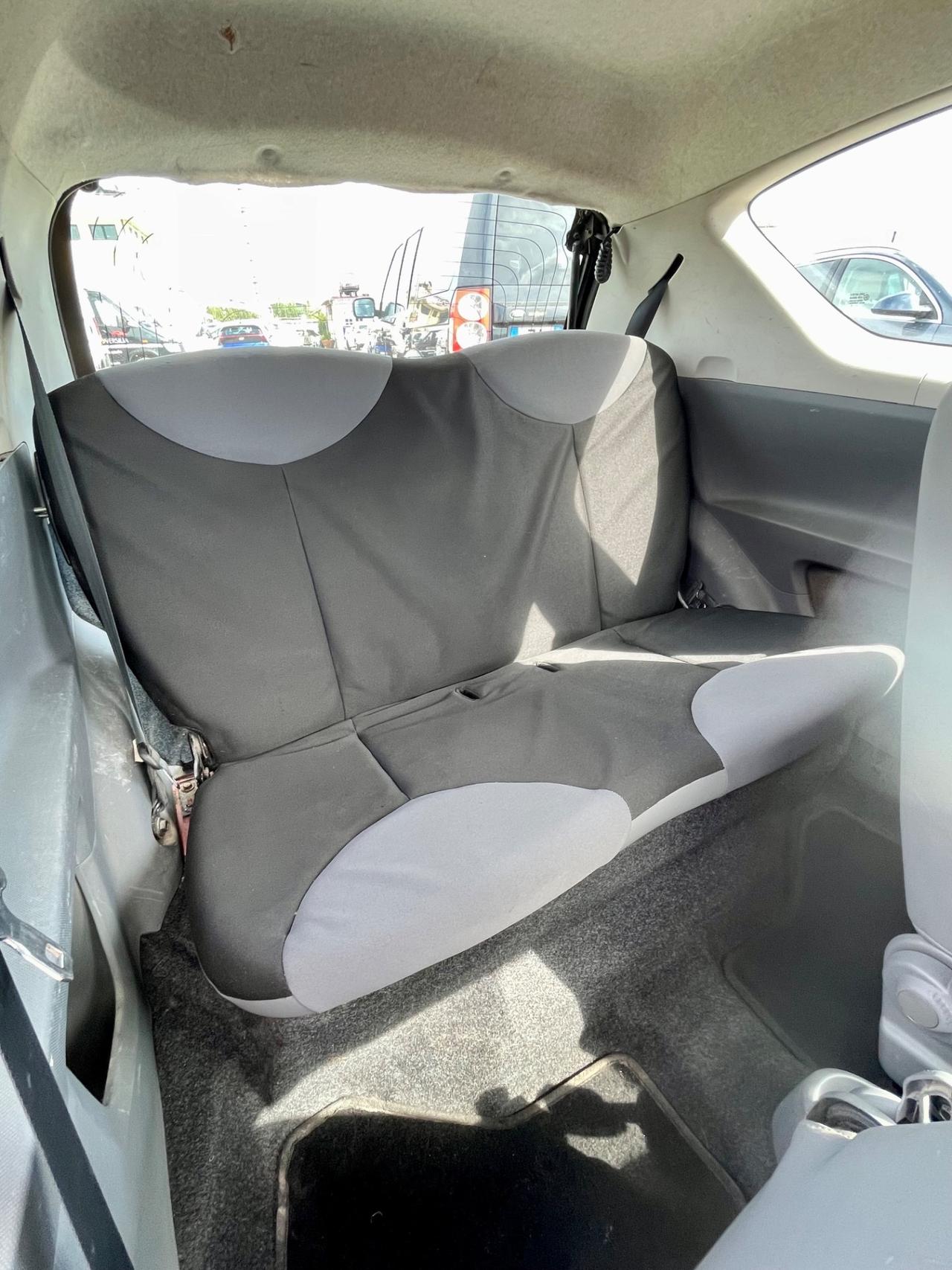 Peugeot 107 1.0 68CV 3p. Plaisir