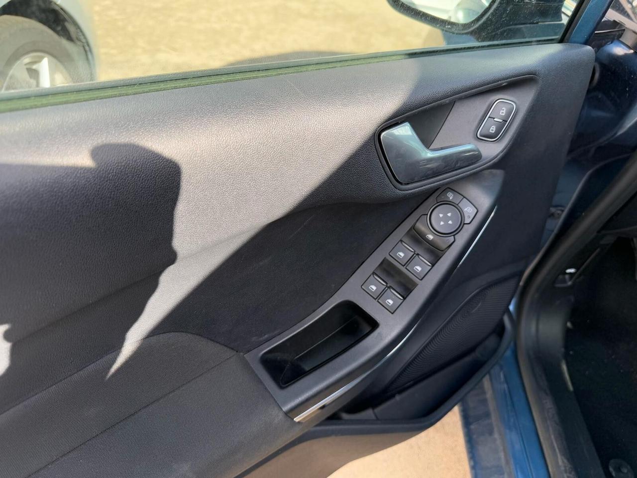 Ford Fiesta 1.0 Ecoboost Hybrid 125 CV 5 porte Titanium