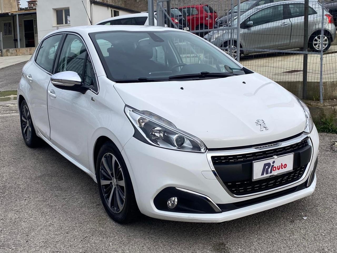 Peugeot 208 BlueHDi 75 5 porte Allure