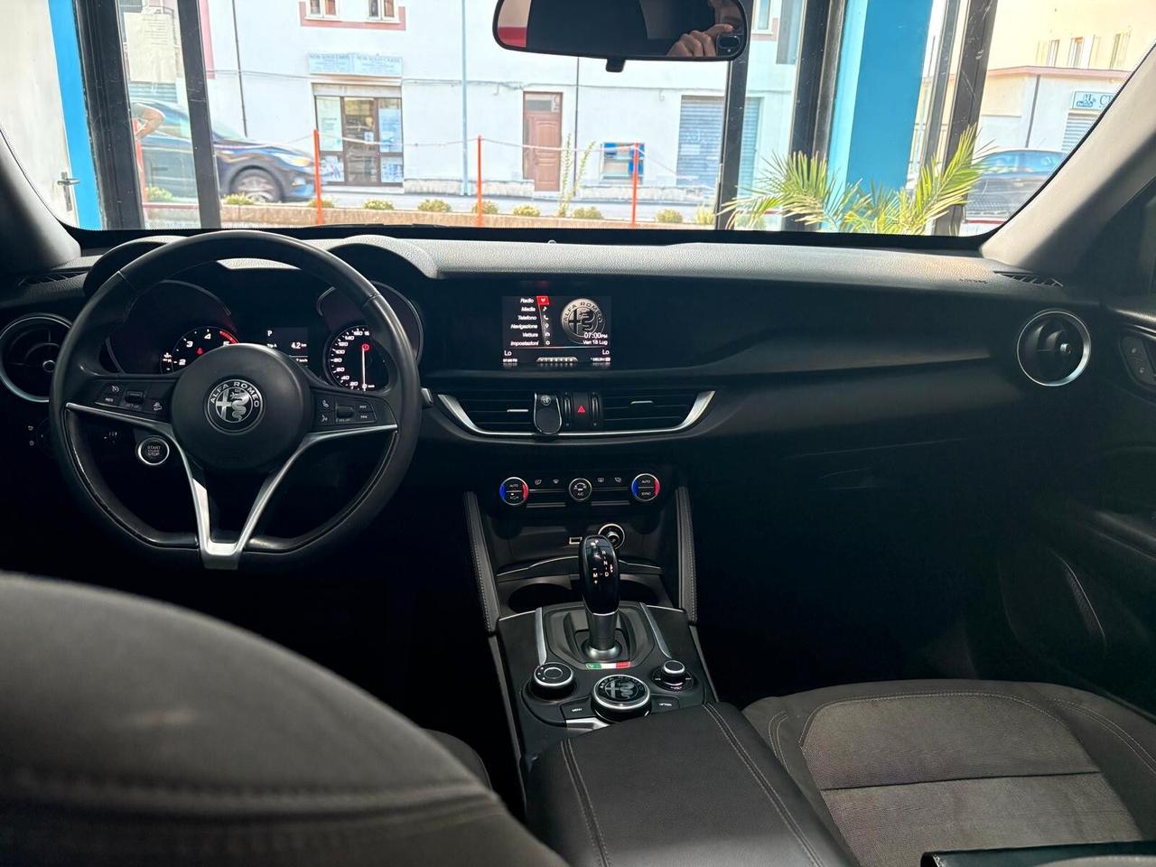 Alfa Romeo Stelvio 2.2 Turbodiesel 180 CV AT8 Q4 Business
