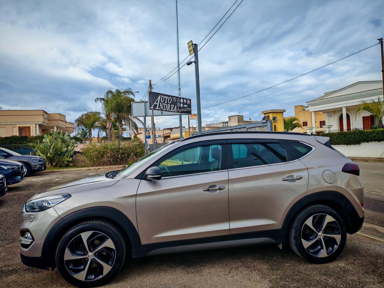 Hyundai Tucson 1.7 CRDi Tetto Pelle navig cam