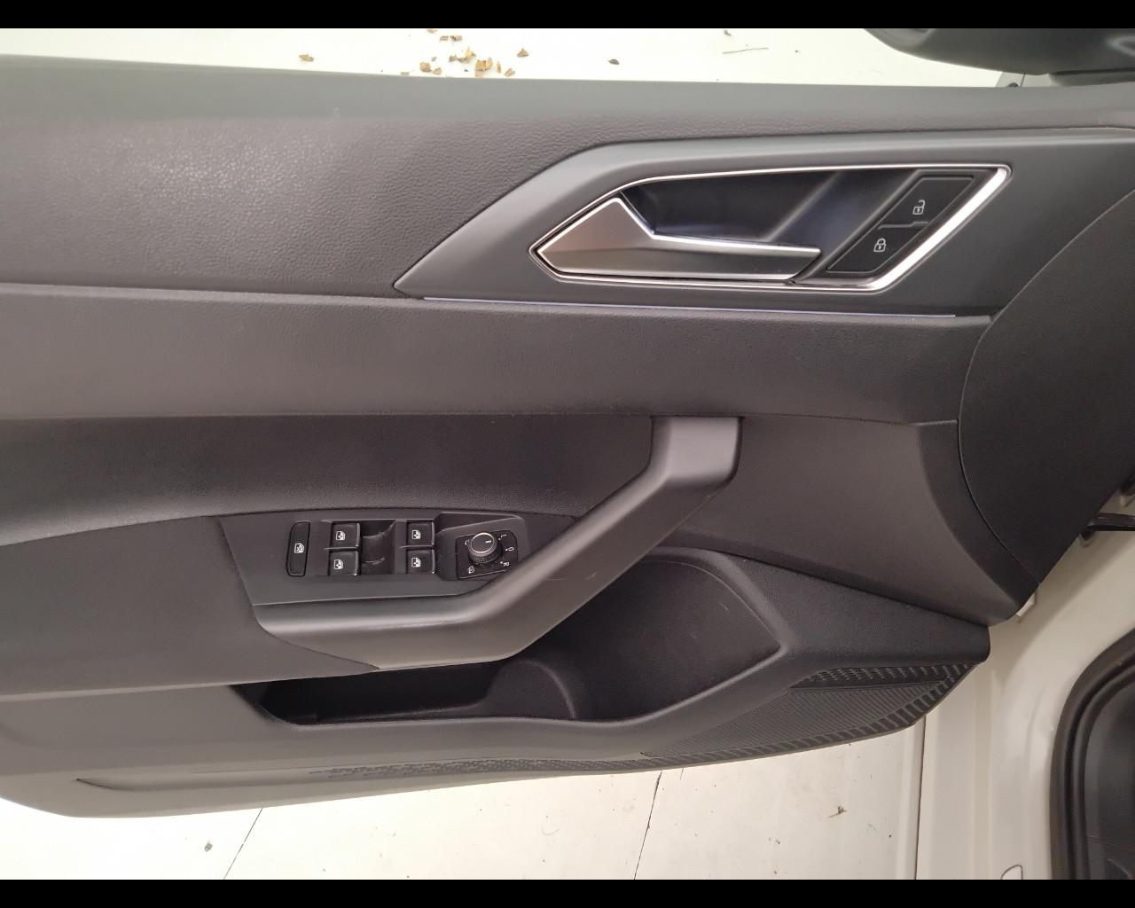 VOLKSWAGEN Taigo - Taigo 1.0 tsi R-Line 110cv