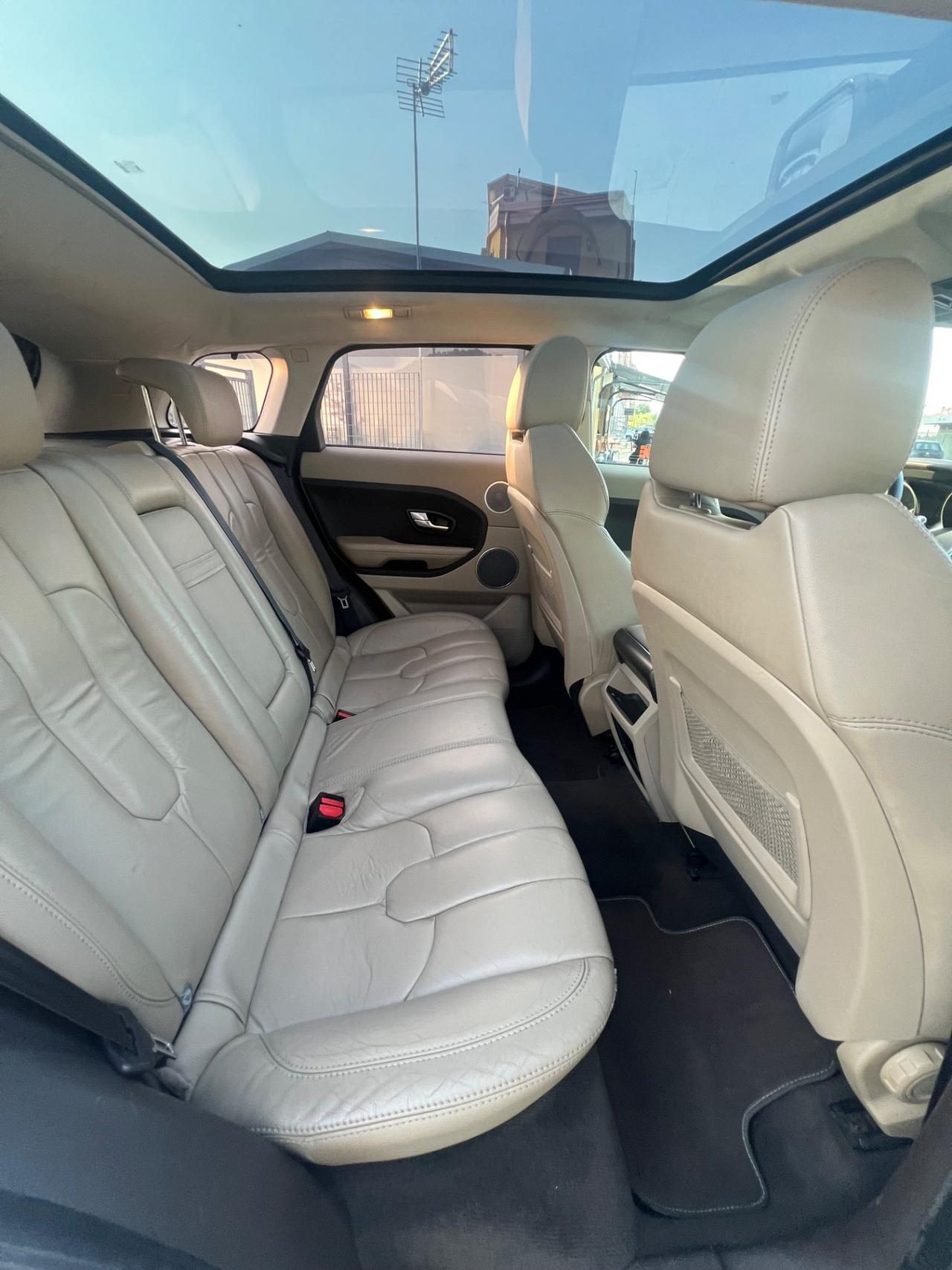 Land Rover Range Rover Evoque Evoque 2.2 TD4 5p. Dynamic
