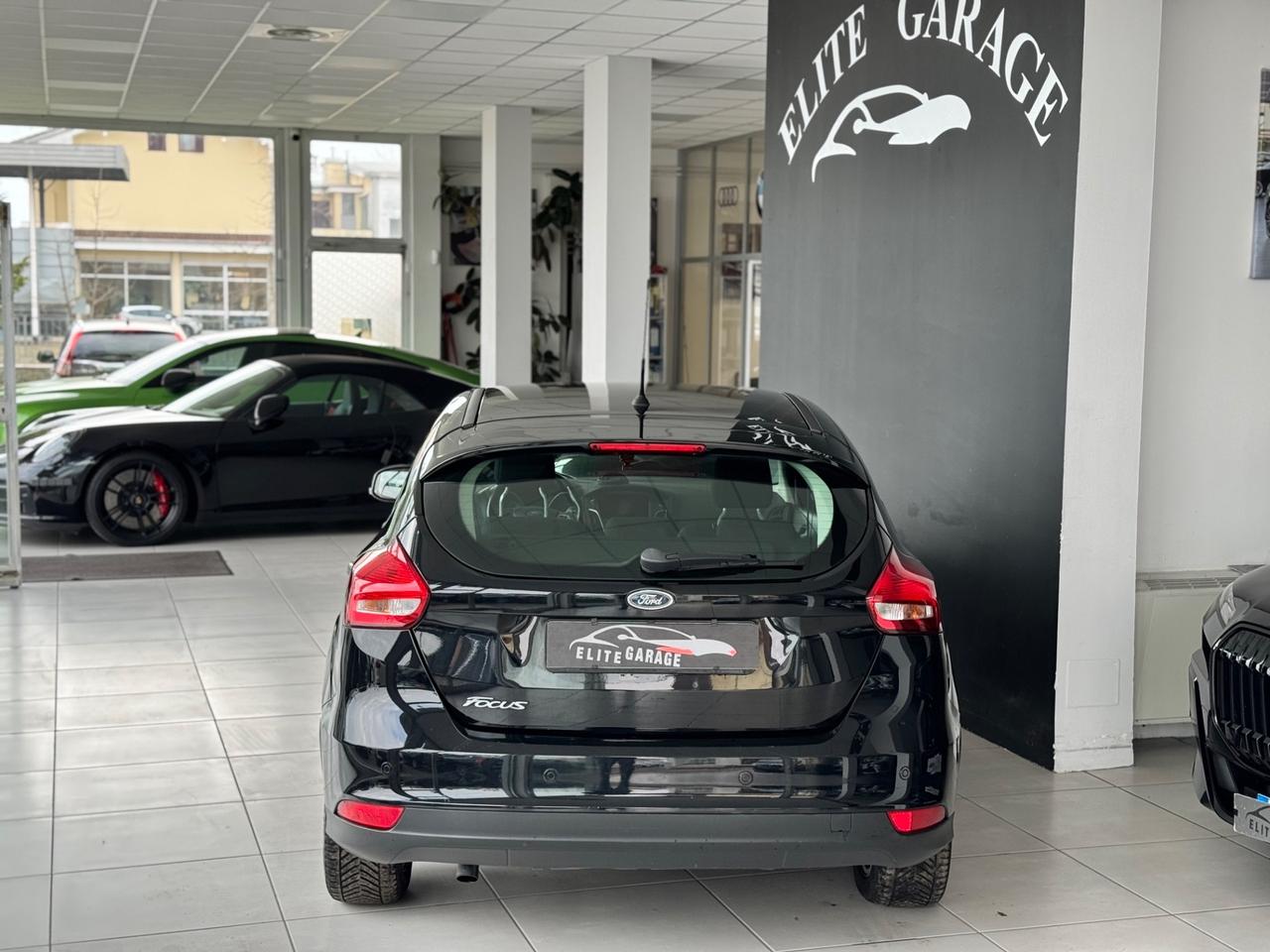 Ford Focus 1.5 TDCi 120 CV Powershift Titanium