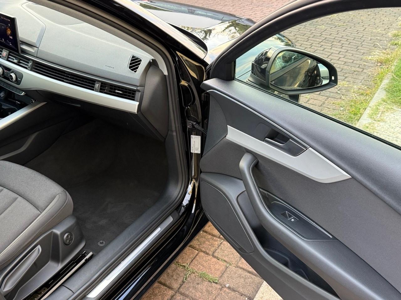 Audi A4 Avant 30 TDI/136 CV S tronic PREZZO REALE