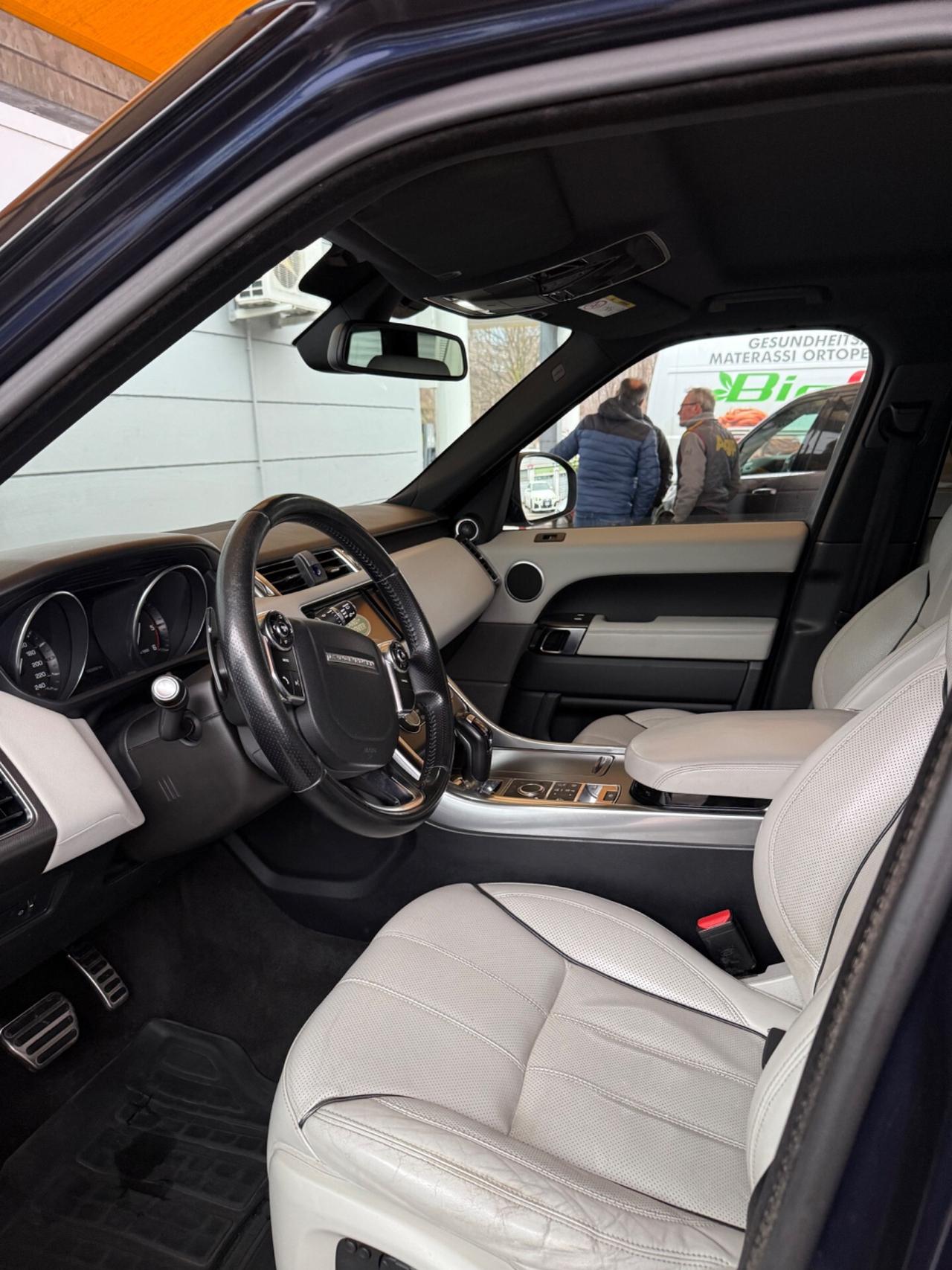 Land Rover Range Sport 3.0 TDV6 HSE