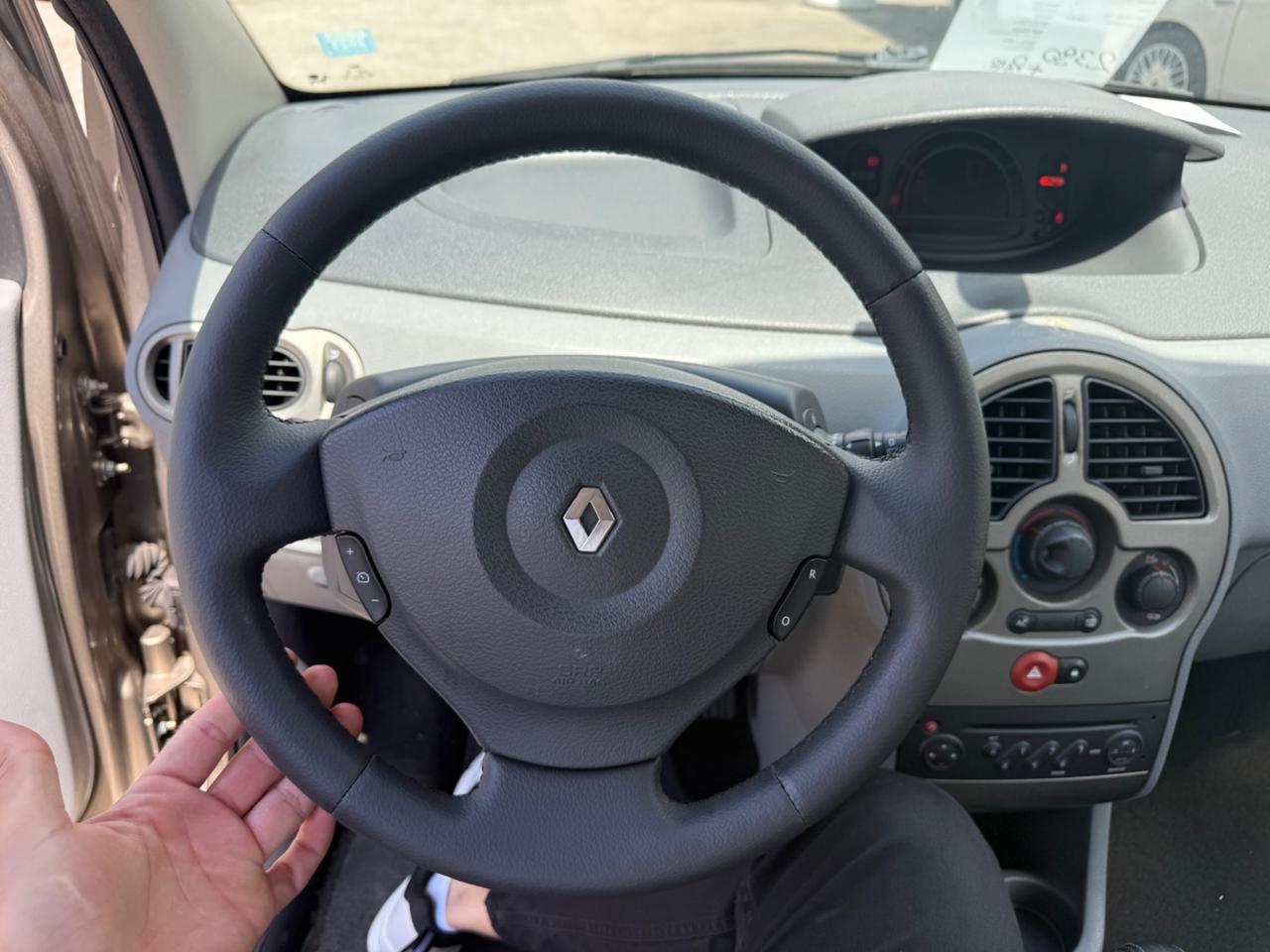 Renault Modus Grand Modus 1.2 16V C.AUTOMATICO