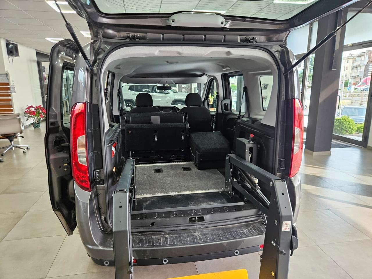 Fiat Doblò 1.6 MJT 16V 120CV Lounge - IVA ESCLUSA - ALLESTIMENTO DISABILI