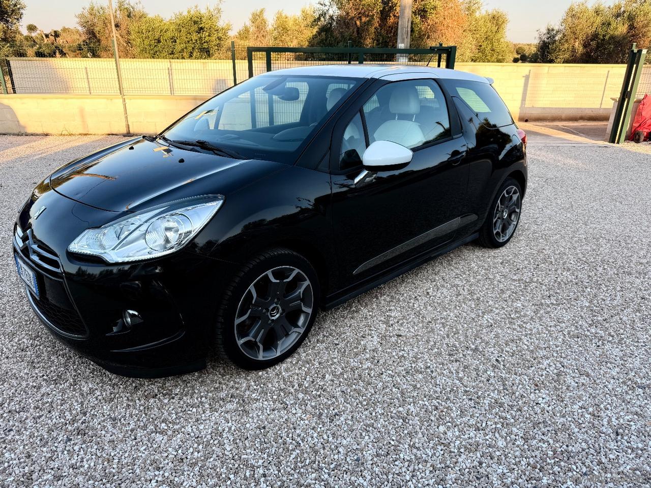 DS AUTOMOBILES DS 3 1.6 e-HDi 90 airdr. Ultra Prestige