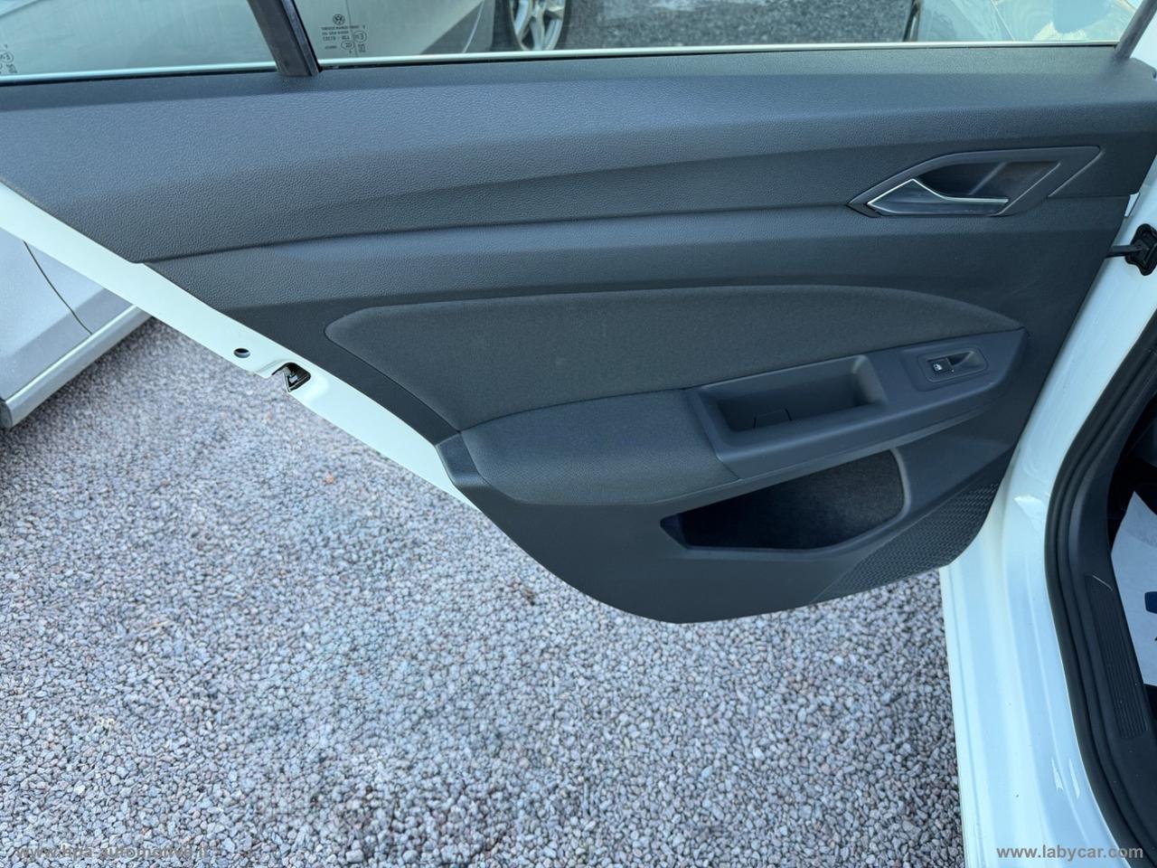 VOLKSWAGEN Golf 1.5 TSI 150CV Style NAVI IQ-LIGHT RETROCAMERA